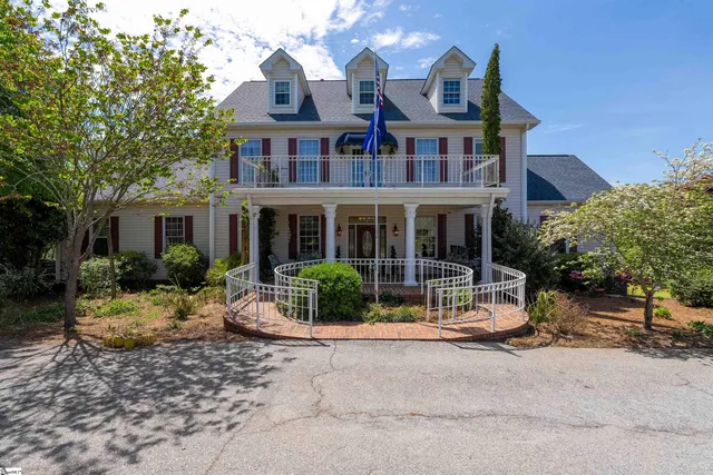 $1,395,384 | 402 Nanaloo A Avenue, Waterloo, SC 29384