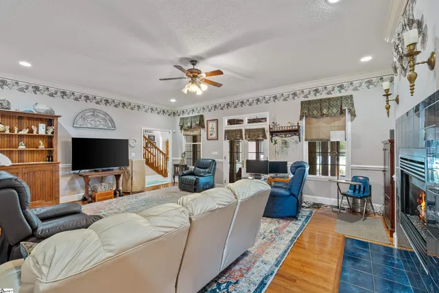 $1,395,384 | 402 Nanaloo A Avenue, Waterloo, SC 29384