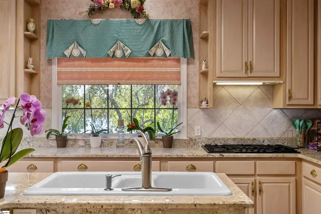 $1,395,384 | 402 Nanaloo A Avenue, Waterloo, SC 29384