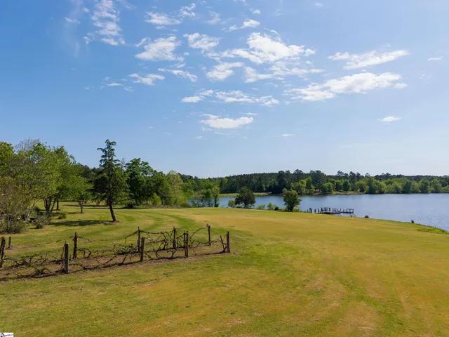 $1,395,384 | 402 Nanaloo A Avenue, Waterloo, SC 29384