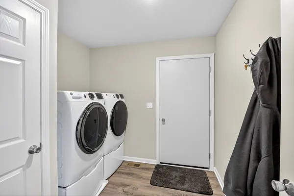 $485,000 | 822 Colt Drive, Belleville, WI 53508