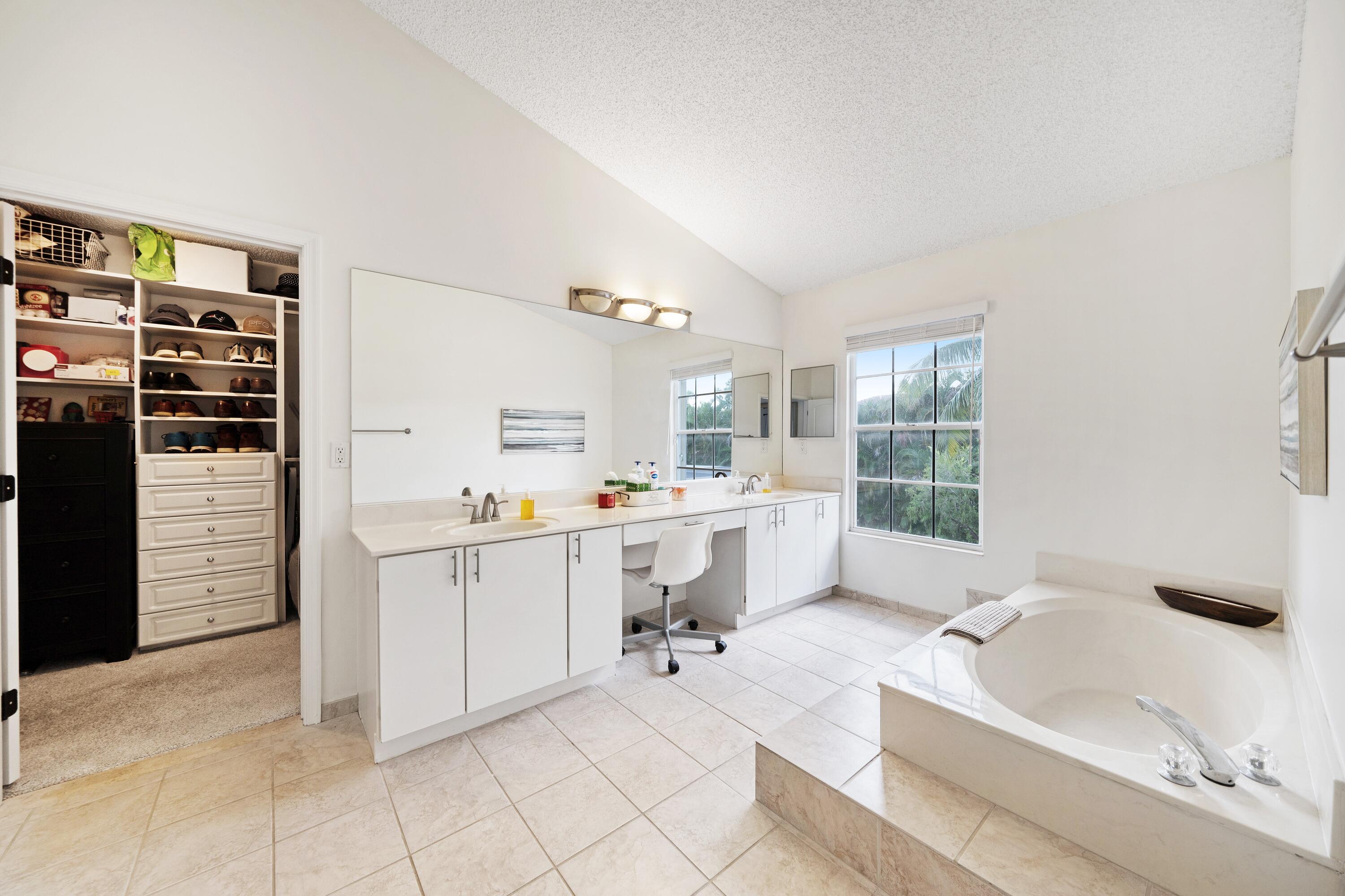 12084 Quilting Lane Boca Raton, FL 33428 - Photo 27 of 53 45