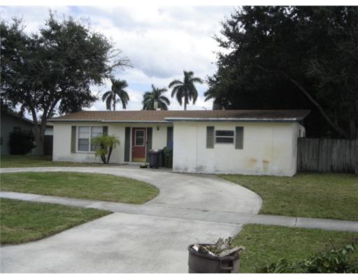 440 Gulfstream Road Palm Springs, FL 33461 - Photo 1 of 6 Primary Photo