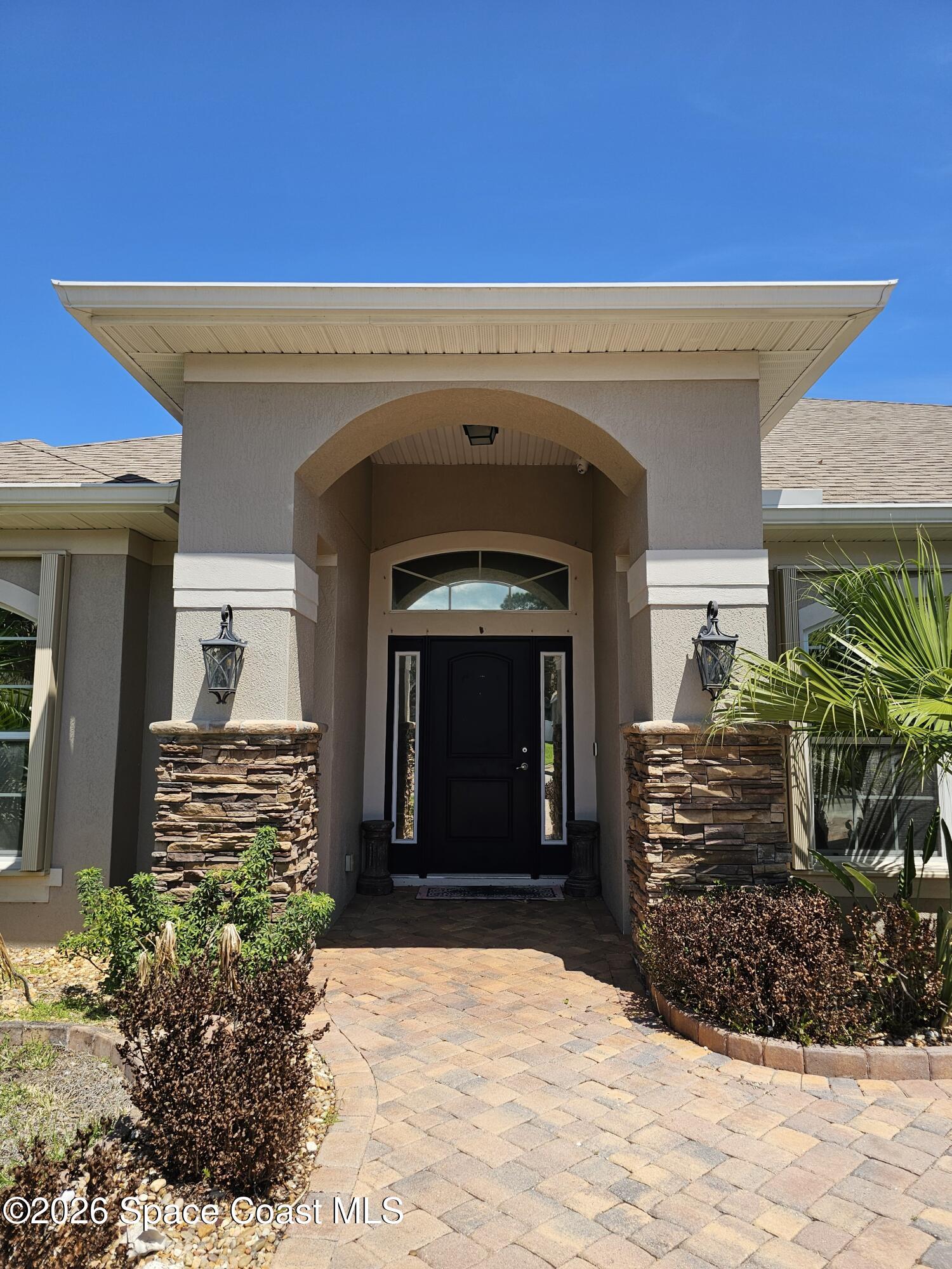 4498 Lady Hawk Way Melbourne, FL 32904 - Photo 3 of 71 1000057032