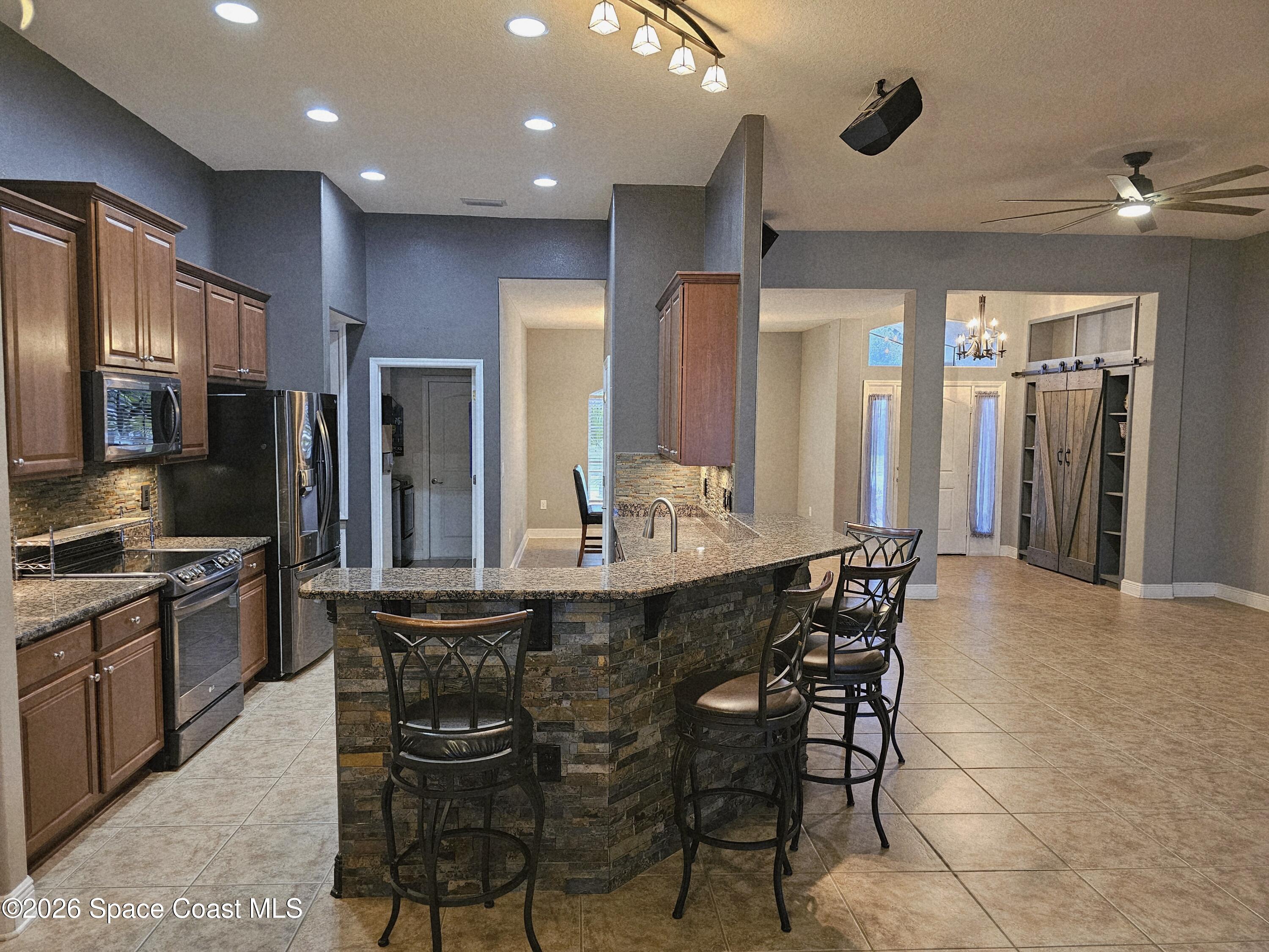 4498 Lady Hawk Way Melbourne, FL 32904 - Photo 8 of 71 1000058438