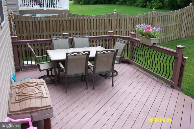 4617 Riddle Drive Nottingham, MD 21236 - Photo 13 of 26 Deck