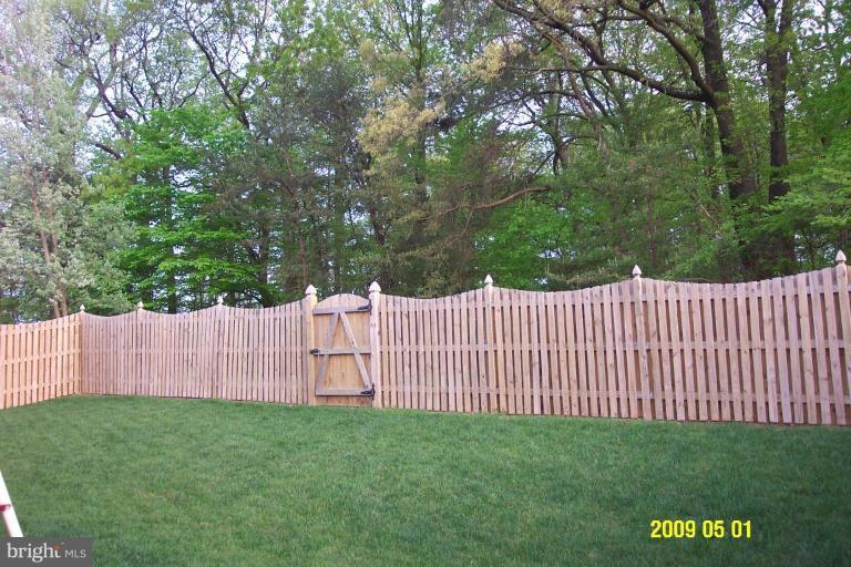 4617 Riddle Drive Nottingham, MD 21236 - Photo 15 of 26 Back yard