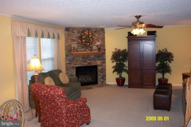 4617 Riddle Drive Nottingham, MD 21236 - Photo 3 of 26 Family Room #2