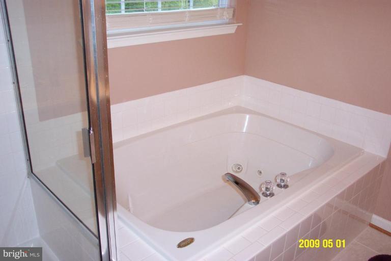 4617 Riddle Drive Nottingham, MD 21236 - Photo 24 of 26 Bath #2