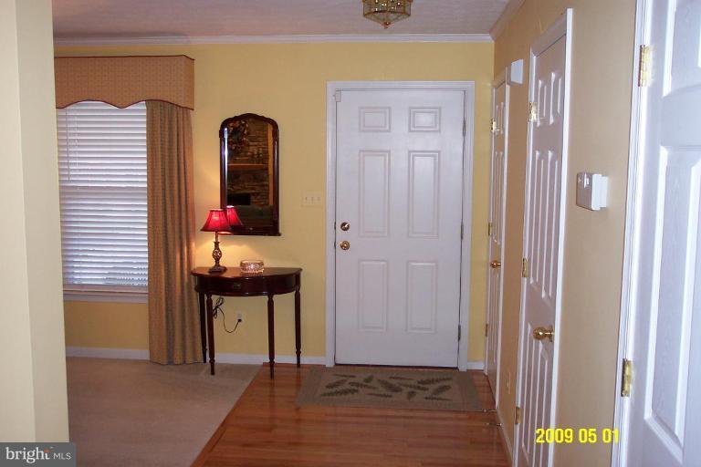 4617 Riddle Drive Nottingham, MD 21236 - Photo 4 of 26 Entrance / Foyer