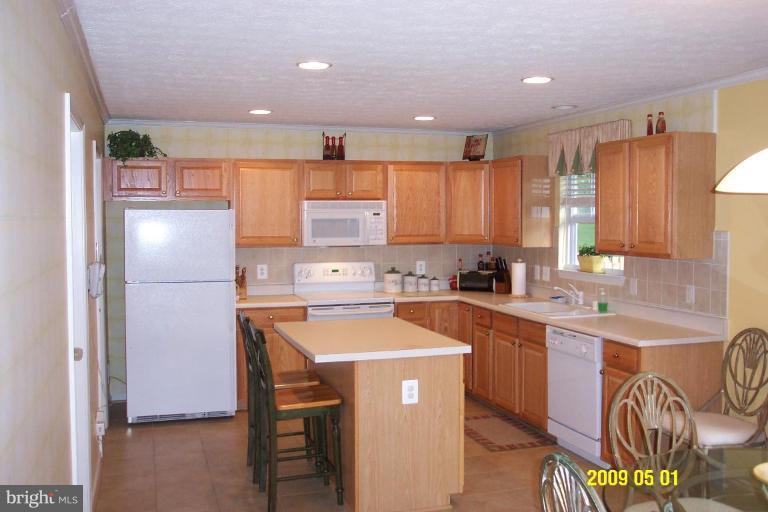 4617 Riddle Drive Nottingham, MD 21236 - Photo 6 of 26 Kitchen