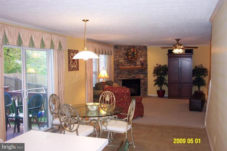 4617 Riddle Drive Nottingham, MD 21236 - Photo 9 of 26 Kitchen/Family Room