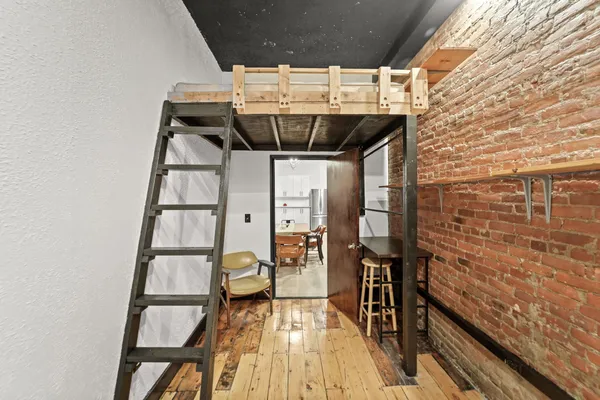 $3,000 | 136 Court Street, Unit 2, Binghamton, NY 13901