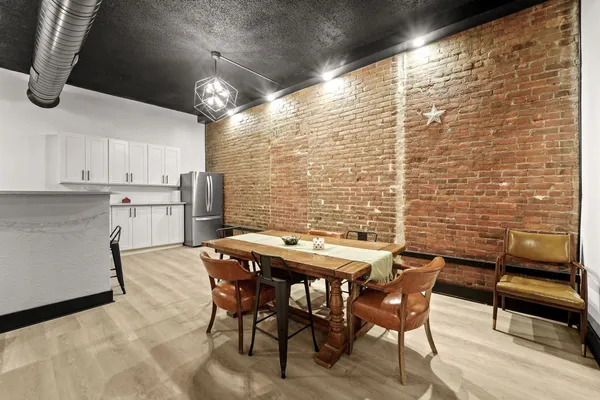 $3,000 | 136 Court Street, Unit 2, Binghamton, NY 13901