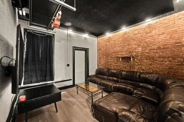 $3,000 | 136 Court Street, Unit 2, Binghamton, NY 13901