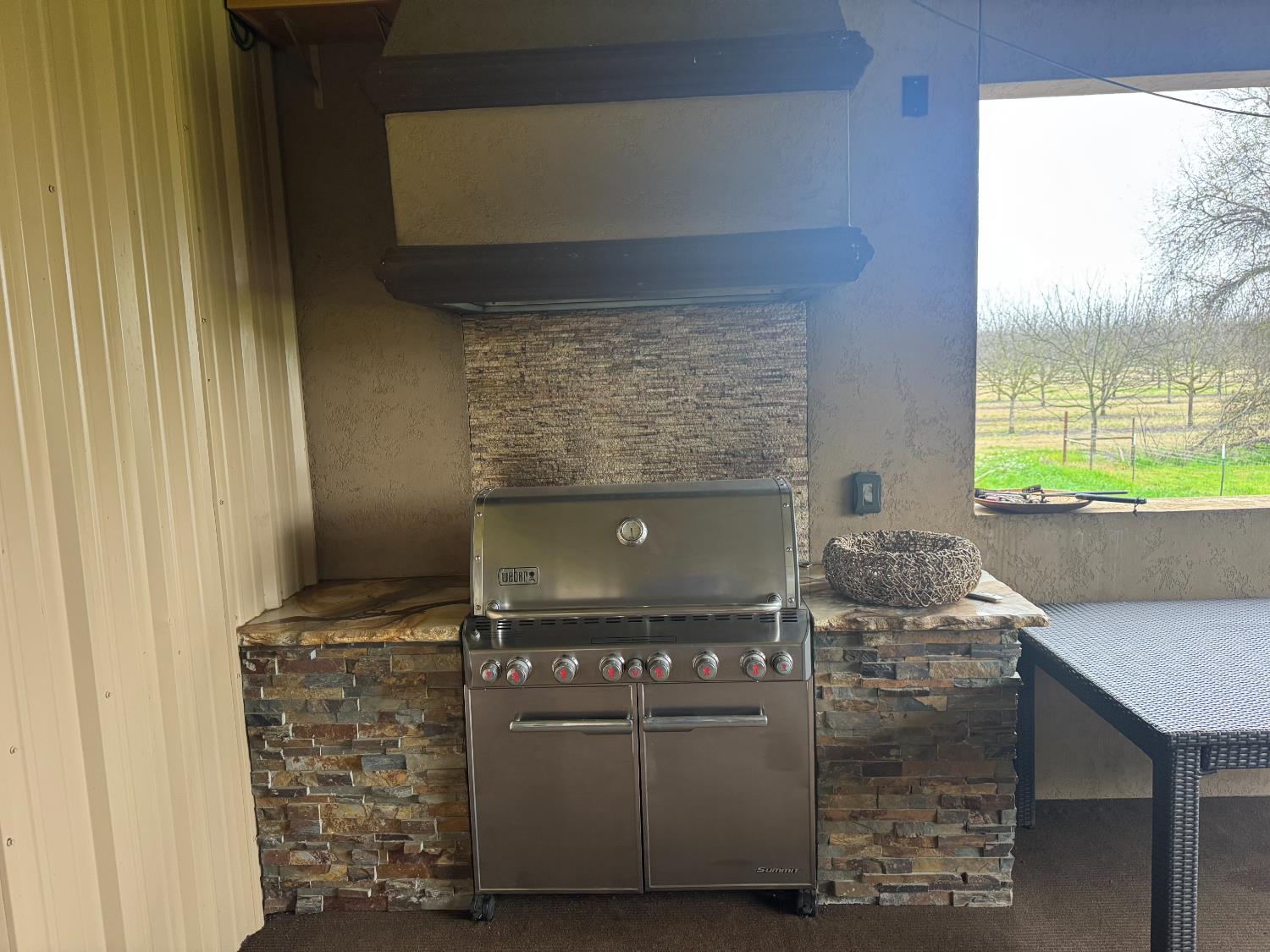 3488 River Road Colusa, CA 95932 - Photo 20 of 31 a stove top oven sitting inside of a kitchen