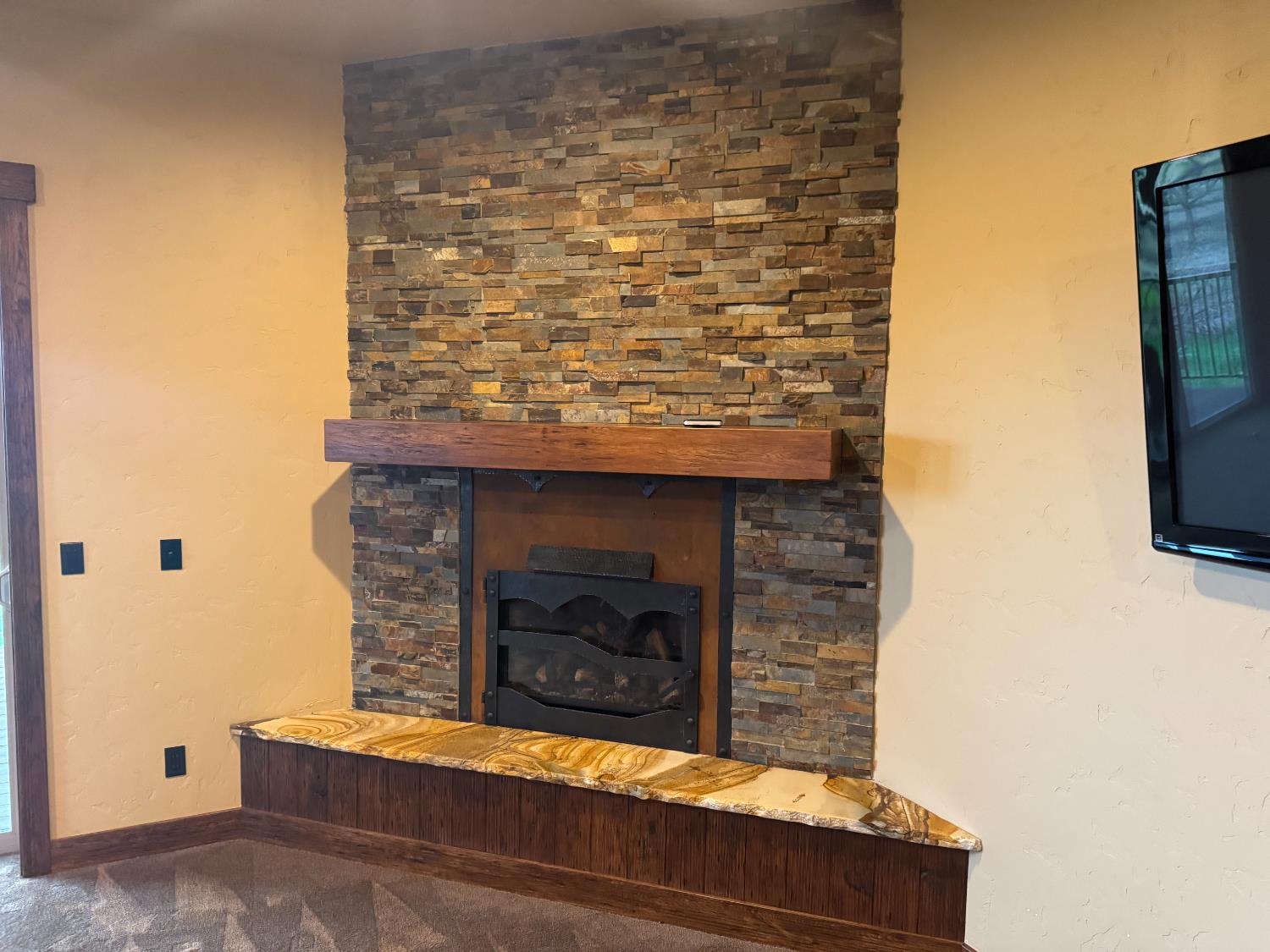 3488 River Road Colusa, CA 95932 - Photo 26 of 31 a view of fireplace and window