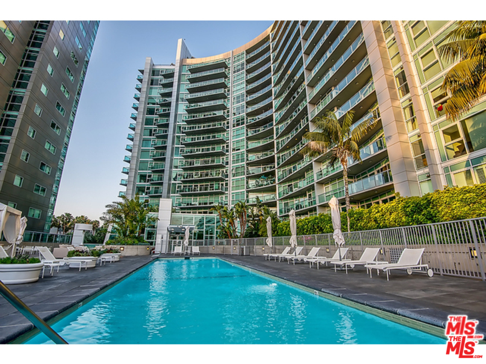 13600 Marina Pointe Drive, Unit 1503 Marina del Rey, CA 90292 - Photo 2 of 32