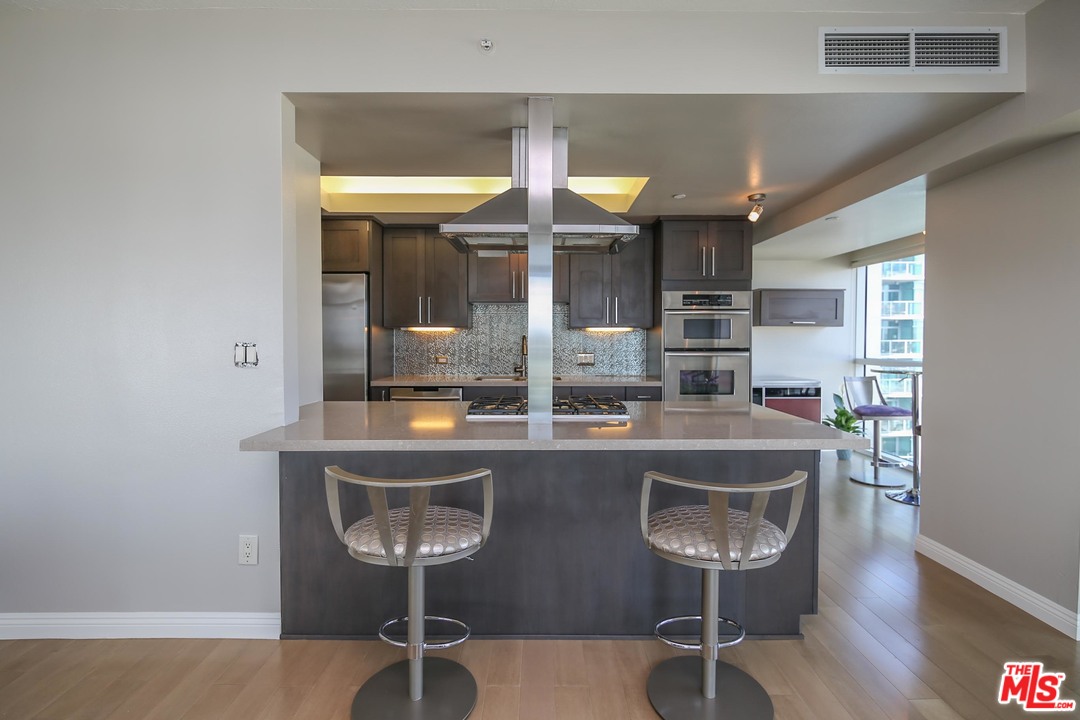 13600 Marina Pointe Drive, Unit 1503 Marina del Rey, CA 90292 - Photo 20 of 32