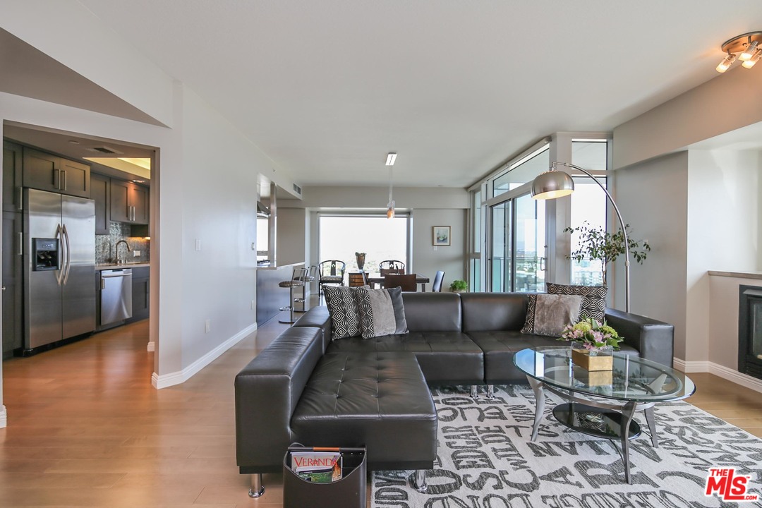 13600 Marina Pointe Drive, Unit 1503 Marina del Rey, CA 90292 - Photo 9 of 32