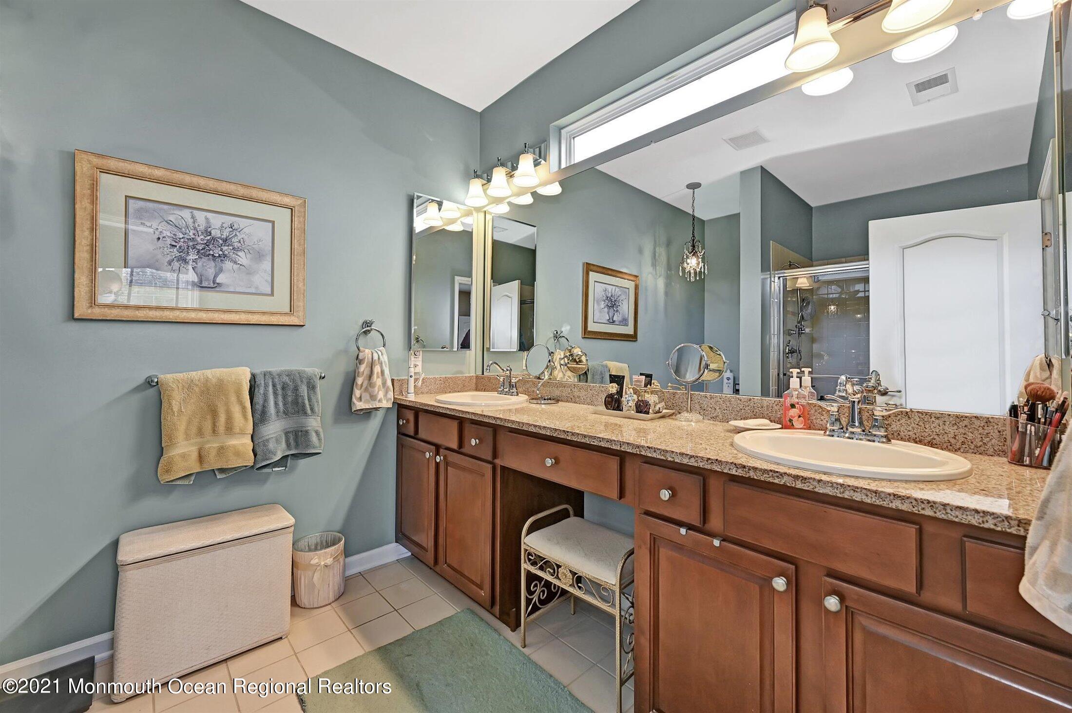 20 Denerail Road Manalapan, NJ 07726 - Photo 20 of 52 20-Master Bath