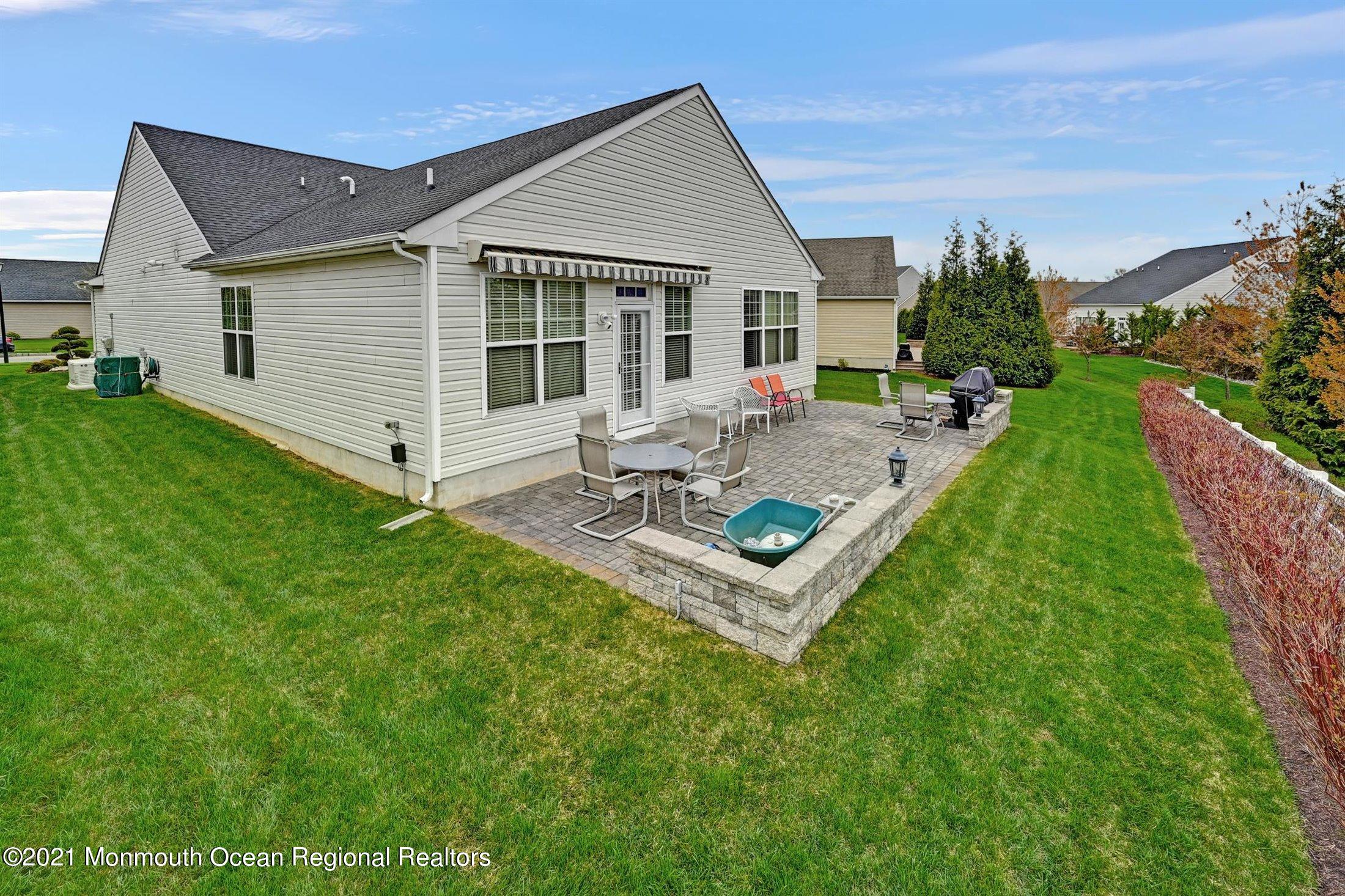 20 Denerail Road Manalapan, NJ 07726 - Photo 29 of 52 28-Patio