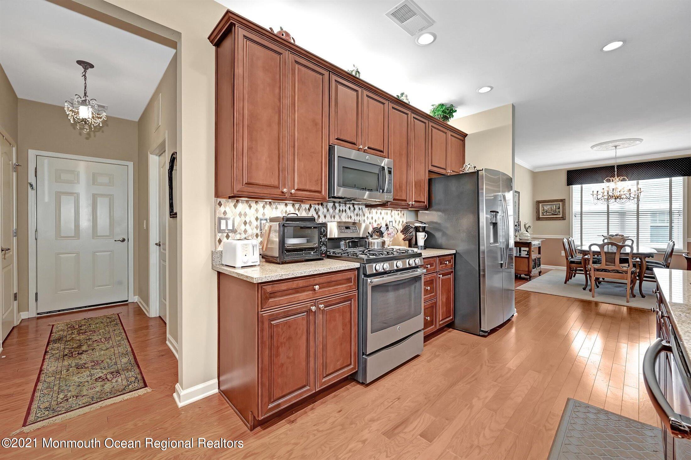 20 Denerail Road Manalapan, NJ 07726 - Photo 8 of 52 10-Kitchen