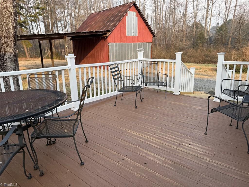 6942 Carbonton Road Sanford, NC 27330 - Photo 7 of 46