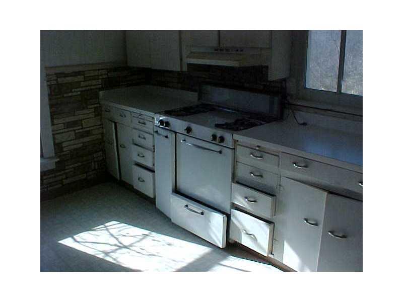 Kitchen. 