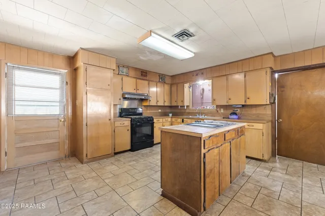 $129,000 | 18331 Lois Street, Kaplan, LA 70548