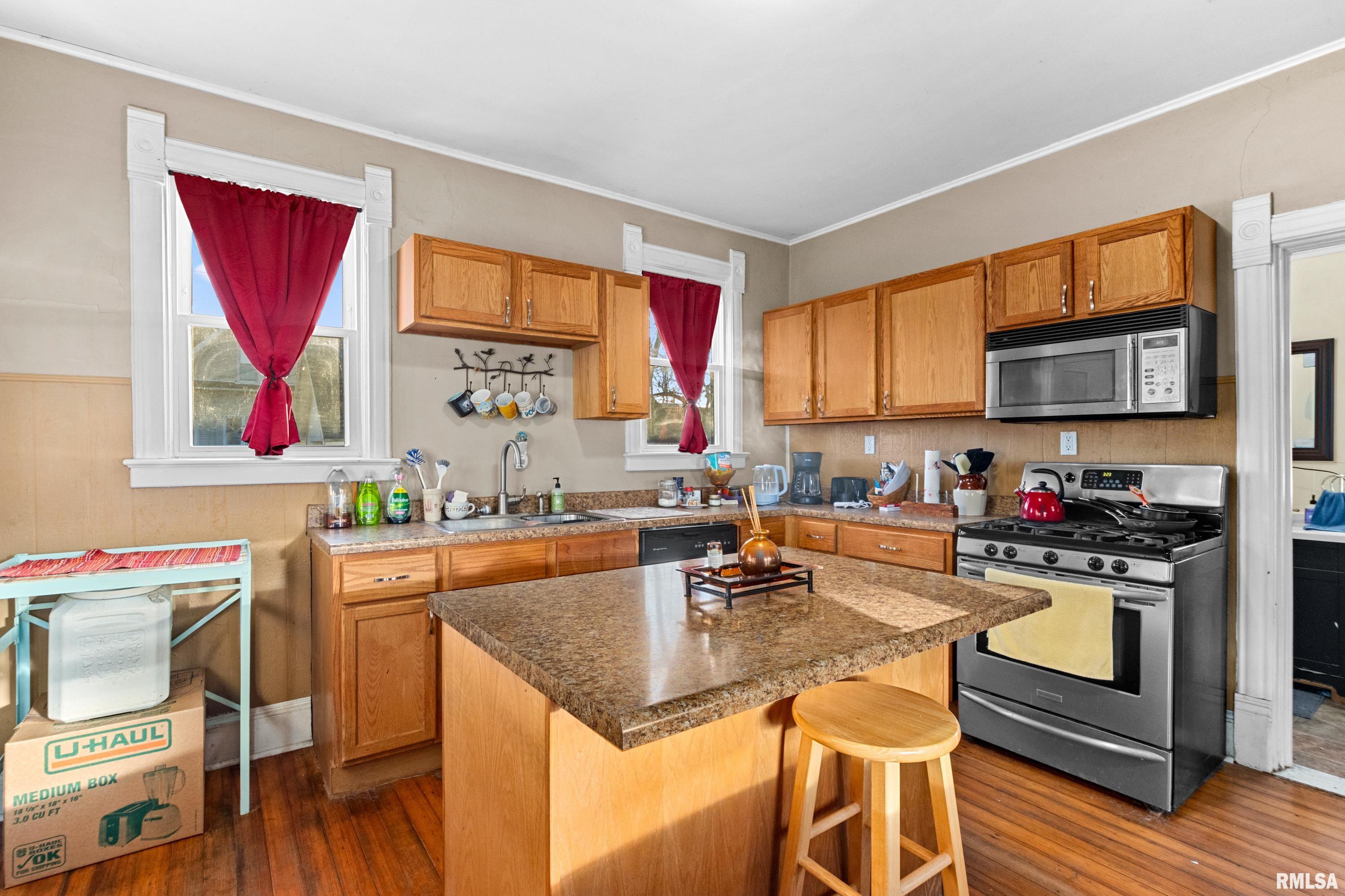 204 Catherine Street Pekin, IL 61554 - Photo 12 of 24