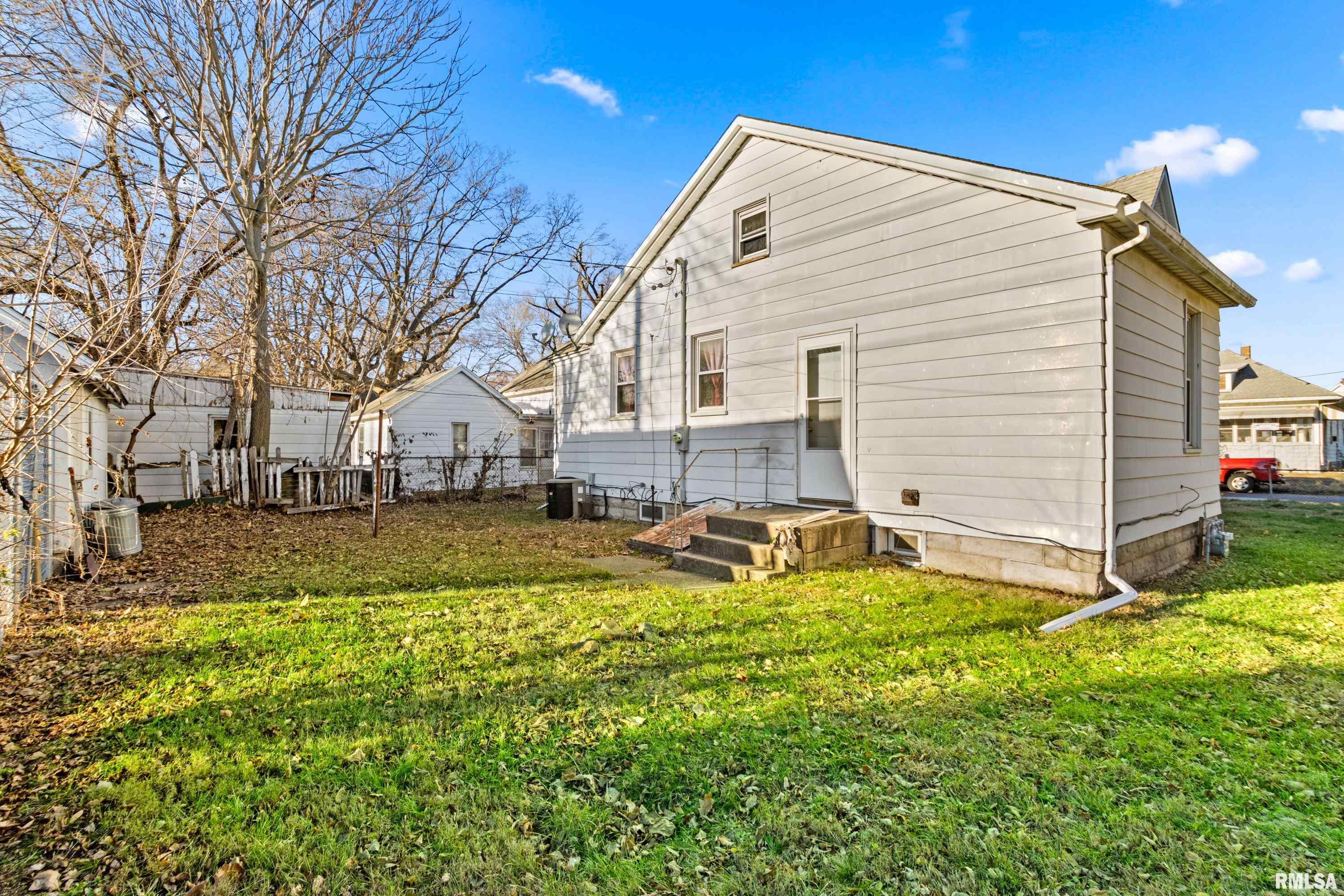 204 Catherine Street Pekin, IL 61554 - Photo 23 of 24