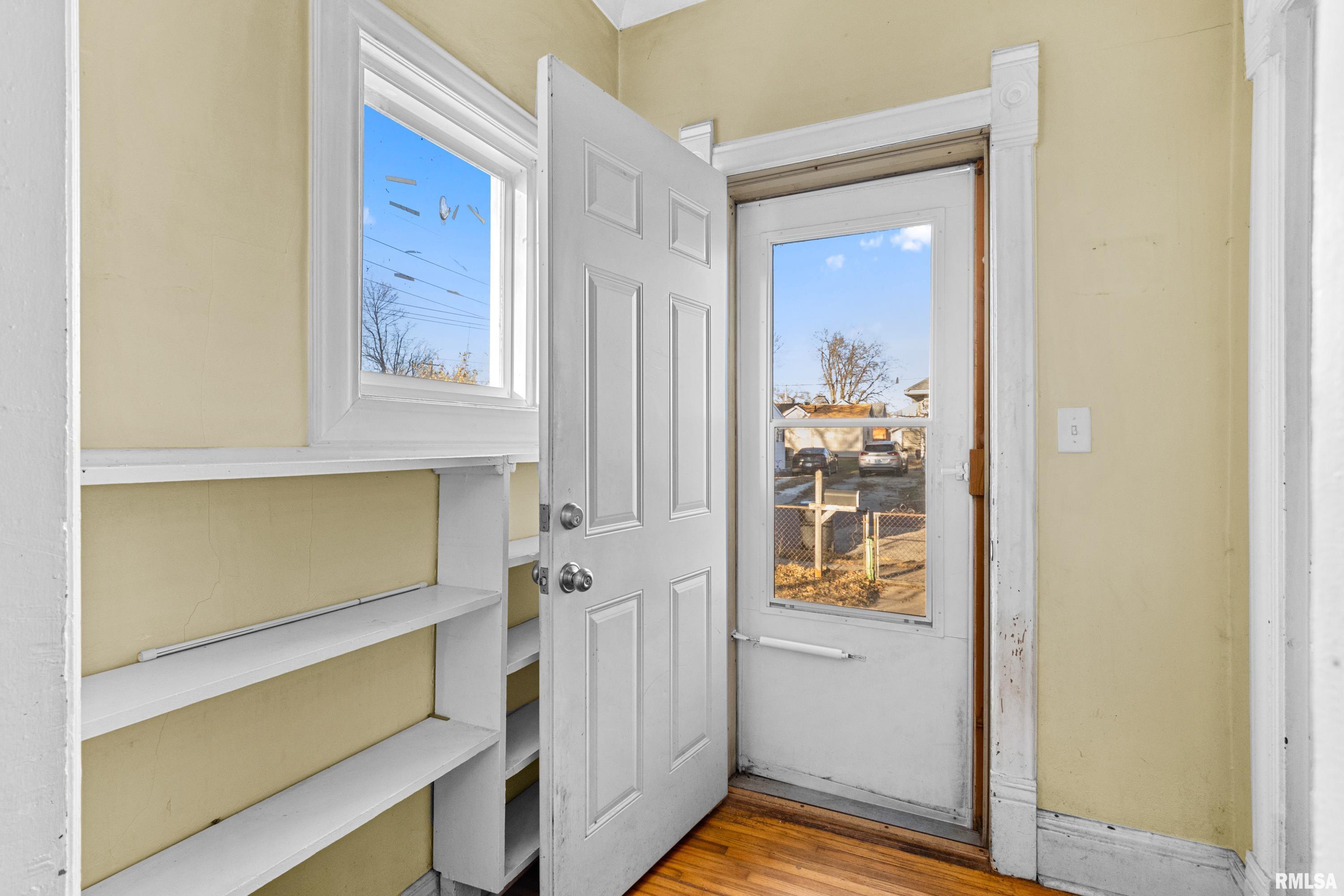 204 Catherine Street Pekin, IL 61554 - Photo 4 of 24