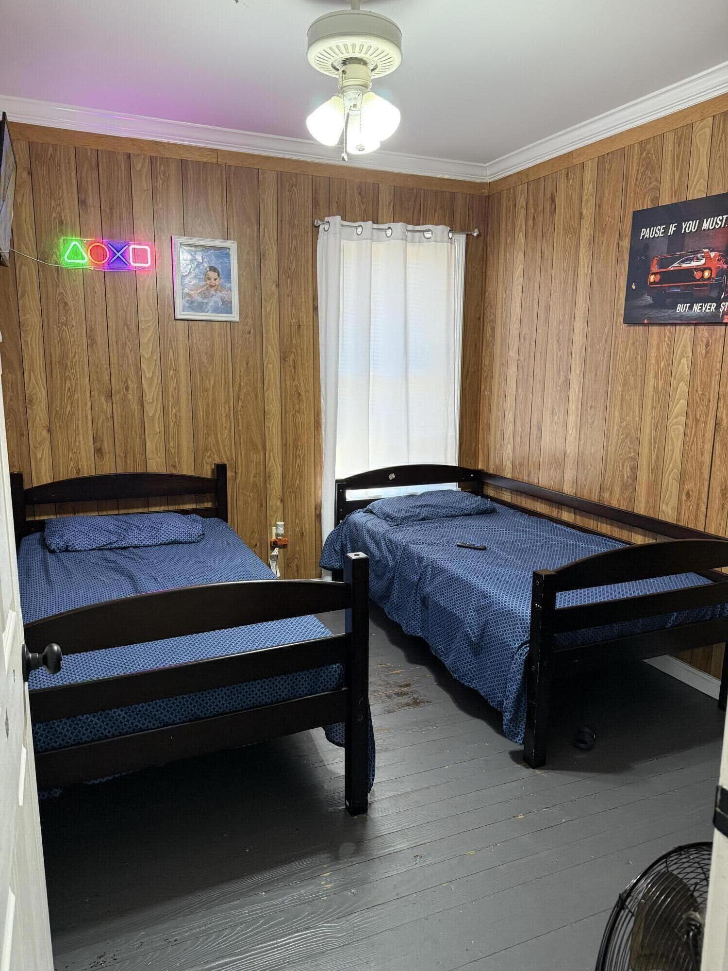 1816 Wichman Street Walterboro, SC 29488 - Photo 5 of 9 IMG_9229