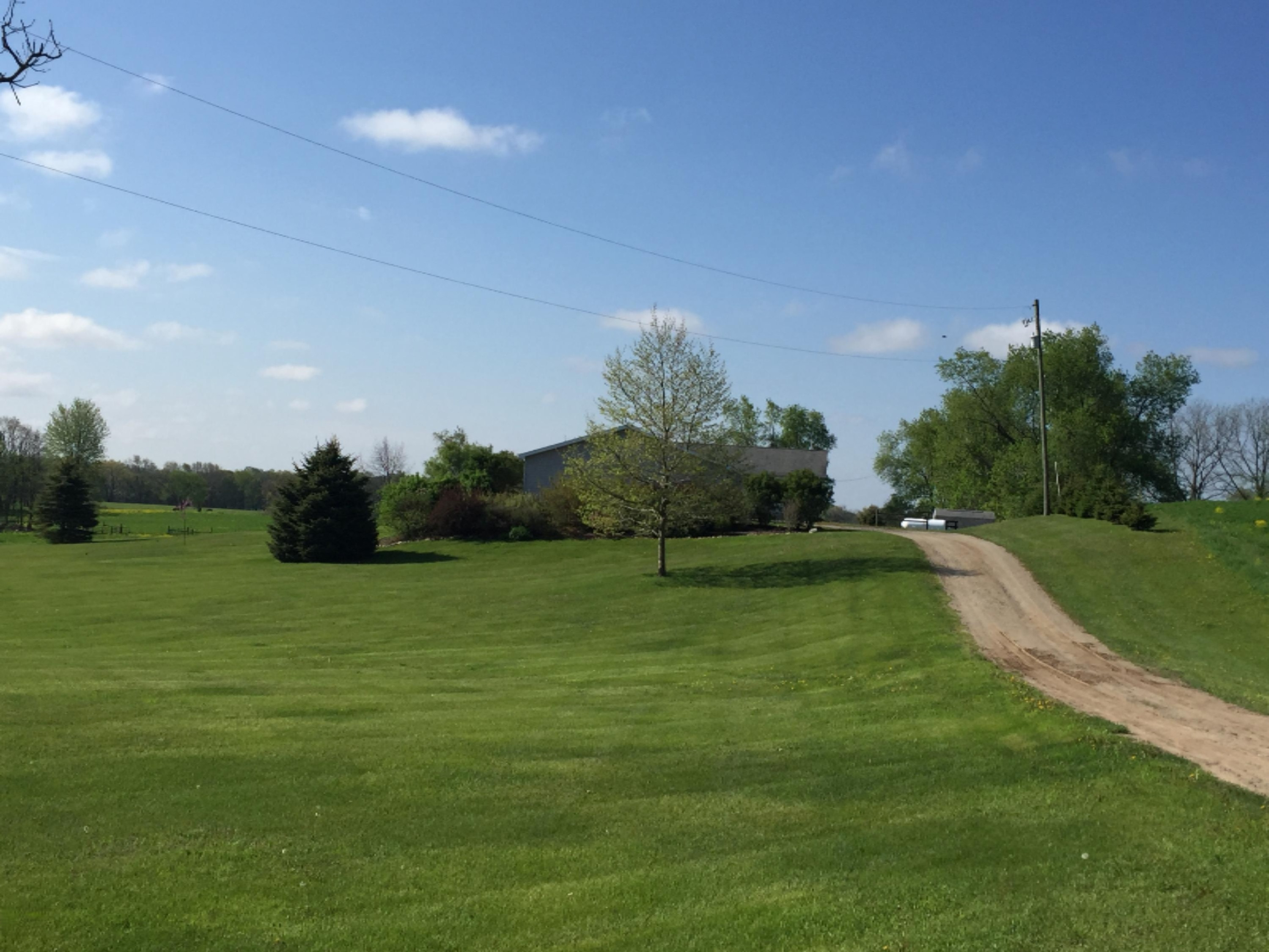 3314 East Charles Road Ionia, MI 48846 - Photo 3 of 22 029
