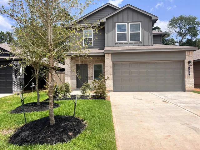 $2,300 | 522 Belle Spgs Lane, Conroe, TX 77301