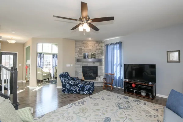 $675,000 | 512 Westlawn Avenue, Mukwonago, WI 53149