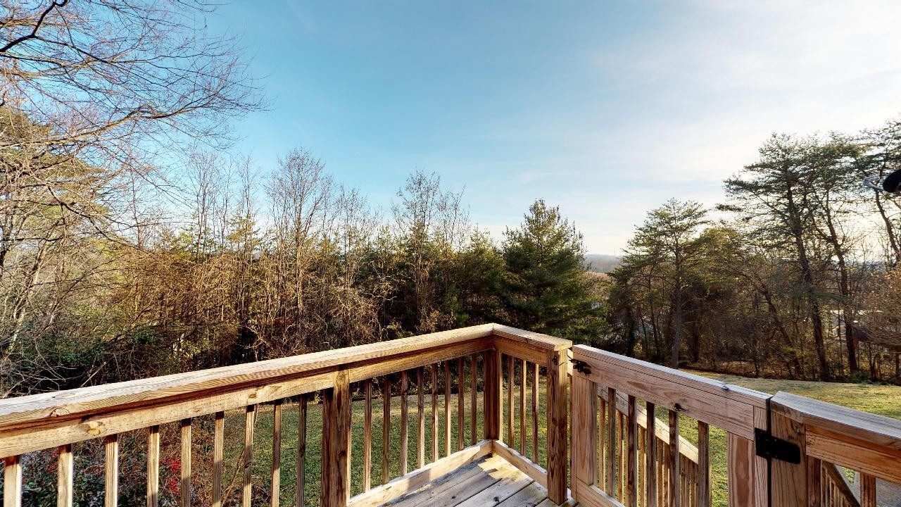 3563 Wexgate Road Knoxville, TN 37931 - Photo 4 of 33 Gallery Image 4