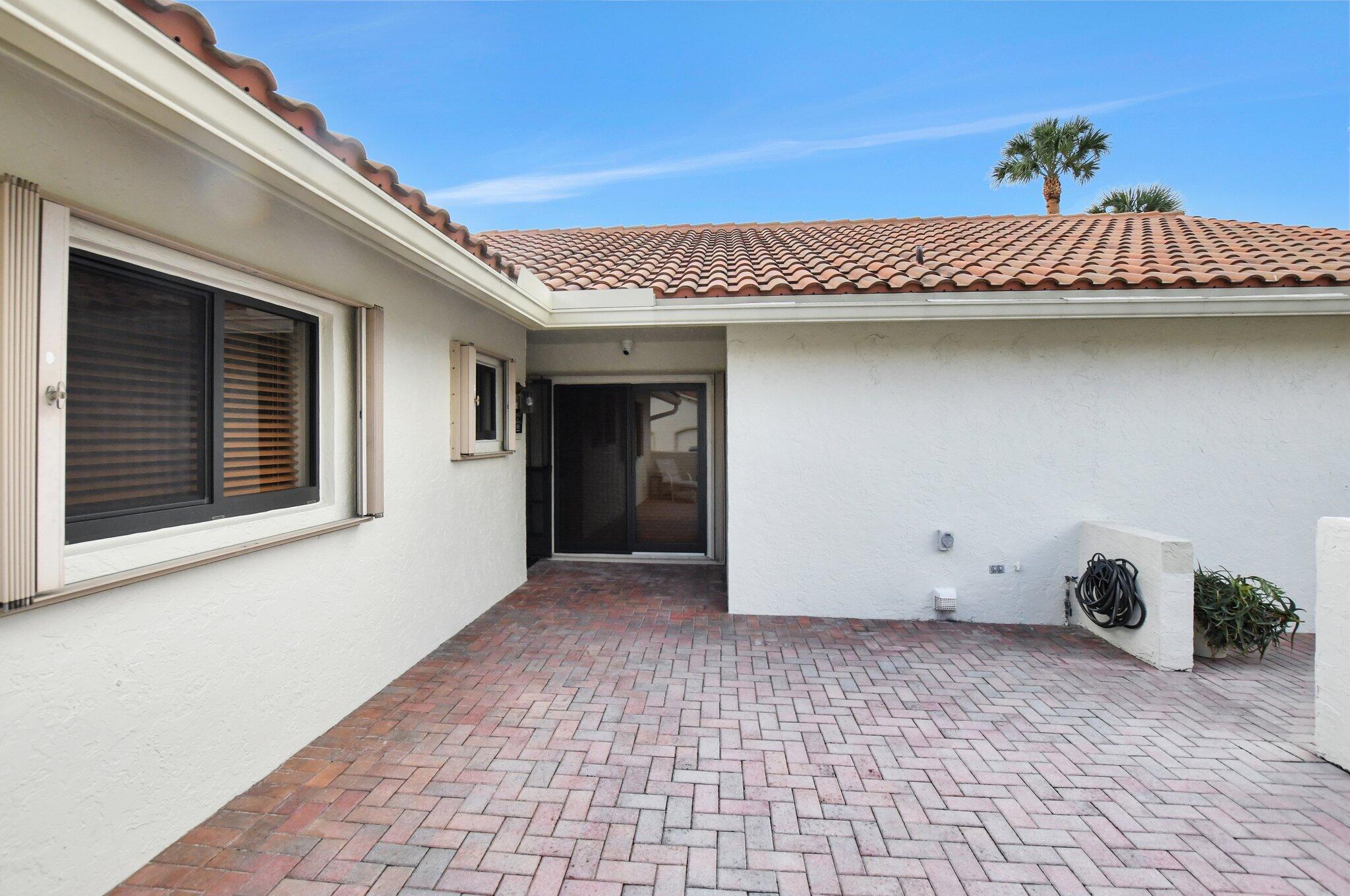 6798 Consolata Street Boca Raton, FL 33433 - Photo 4 of 39 FRONT PATIO