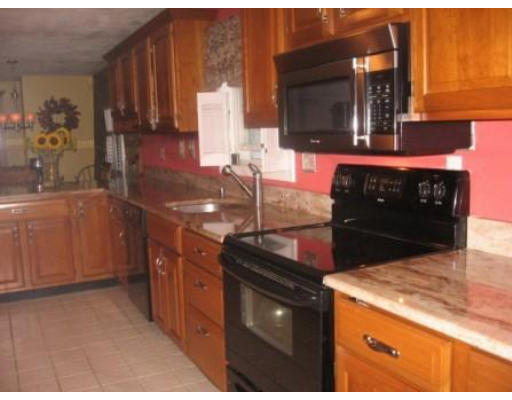 53 Old Stage Road Chelmsford, MA 01824 - Photo 5 of 14 Gallery Image 5