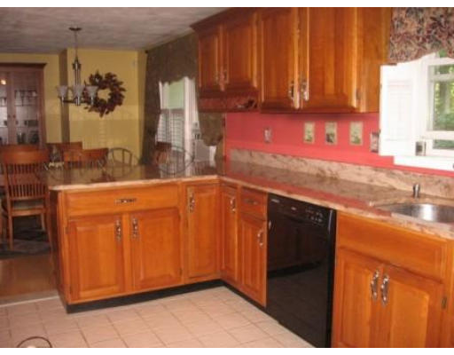 53 Old Stage Road Chelmsford, MA 01824 - Photo 6 of 14 Gallery Image 6
