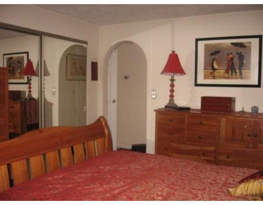 53 Old Stage Road Chelmsford, MA 01824 - Photo 8 of 14 Gallery Image 8