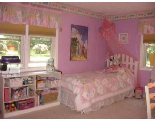 53 Old Stage Road Chelmsford, MA 01824 - Photo 10 of 14 Gallery Image 10