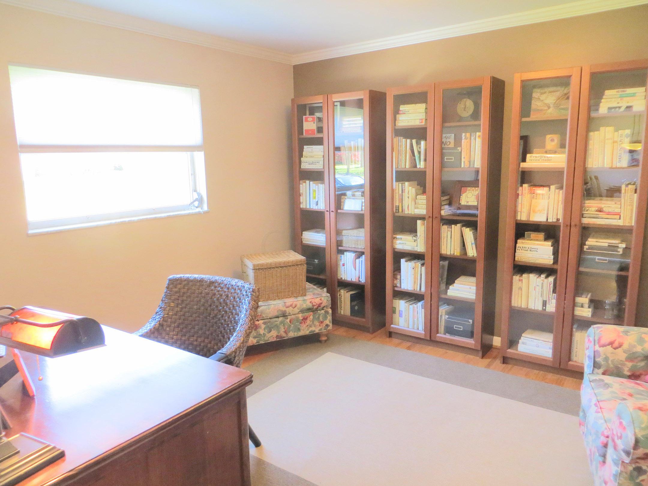 3142 Edgefield Road Columbus, OH 43221 - Photo 14 of 29