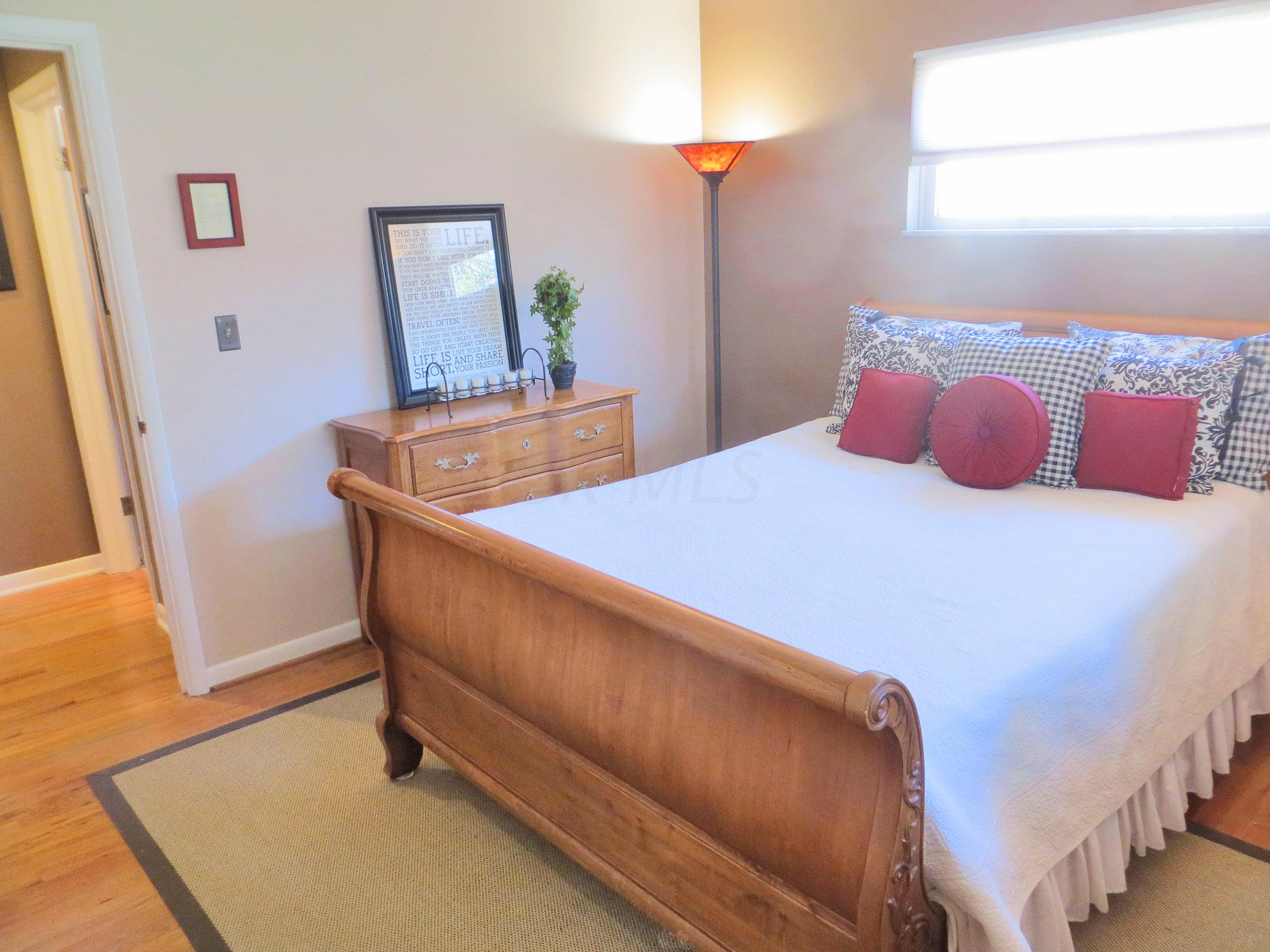 3142 Edgefield Road Columbus, OH 43221 - Photo 16 of 29