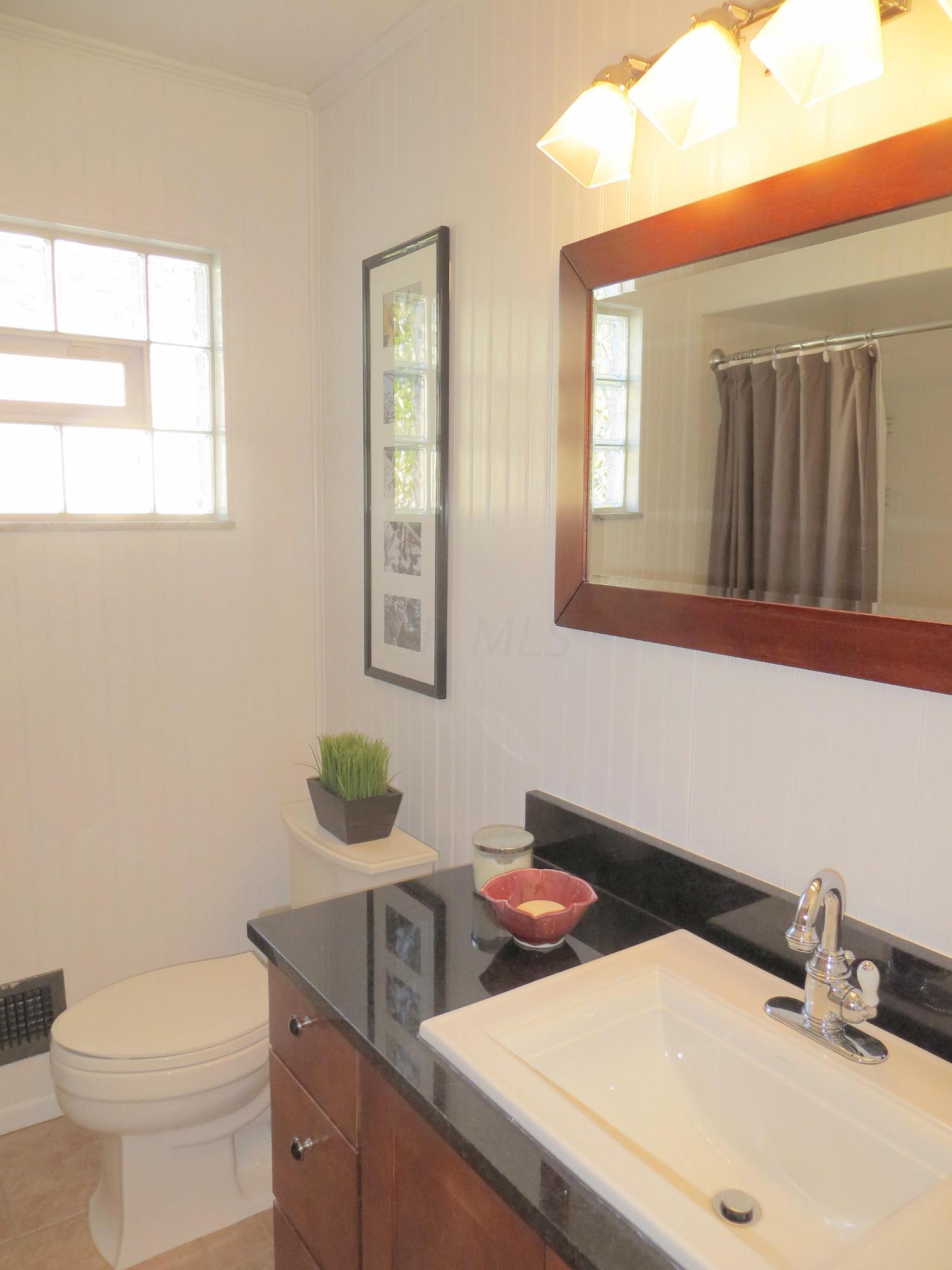 3142 Edgefield Road Columbus, OH 43221 - Photo 20 of 29