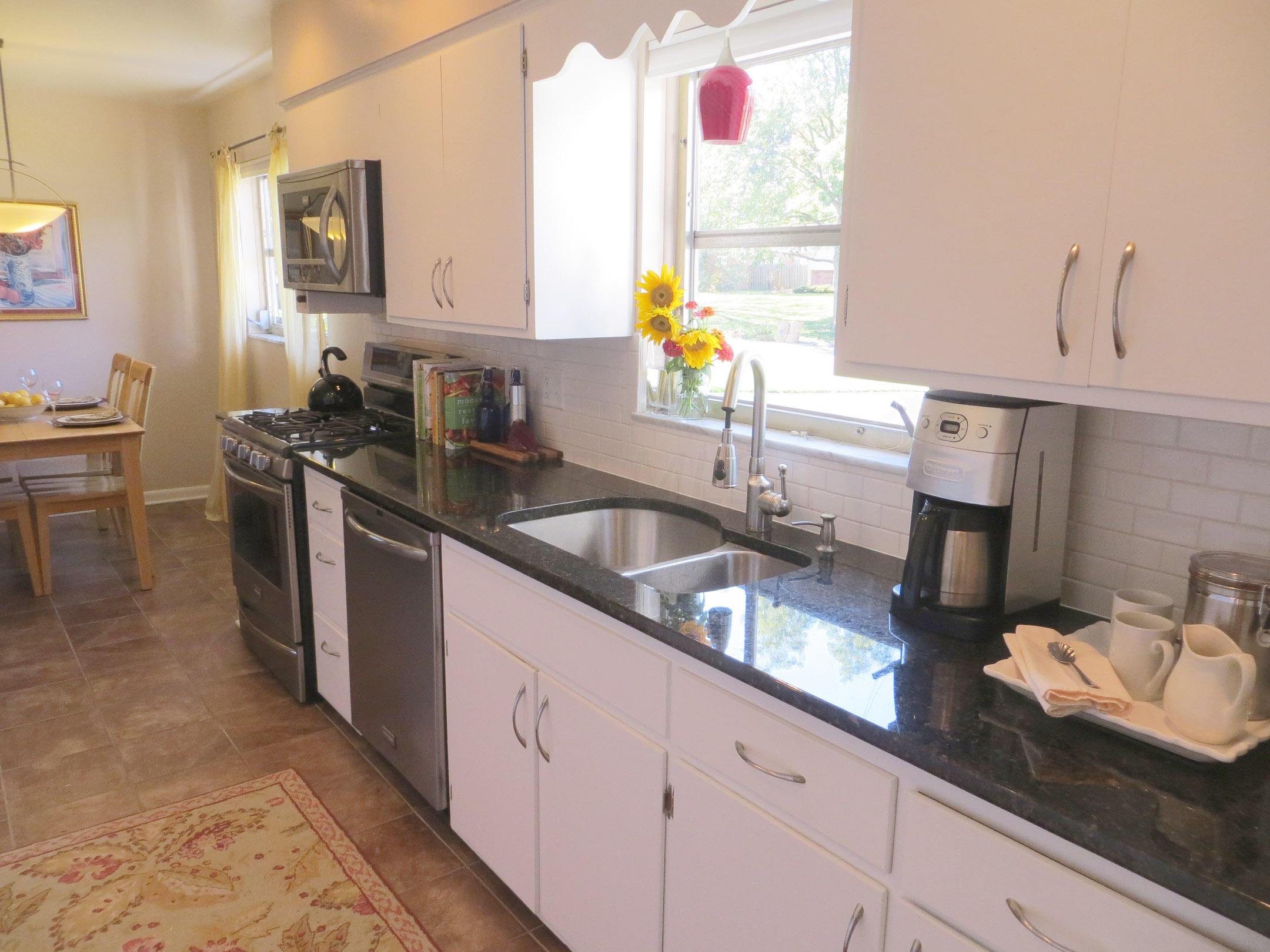 3142 Edgefield Road Columbus, OH 43221 - Photo 8 of 29