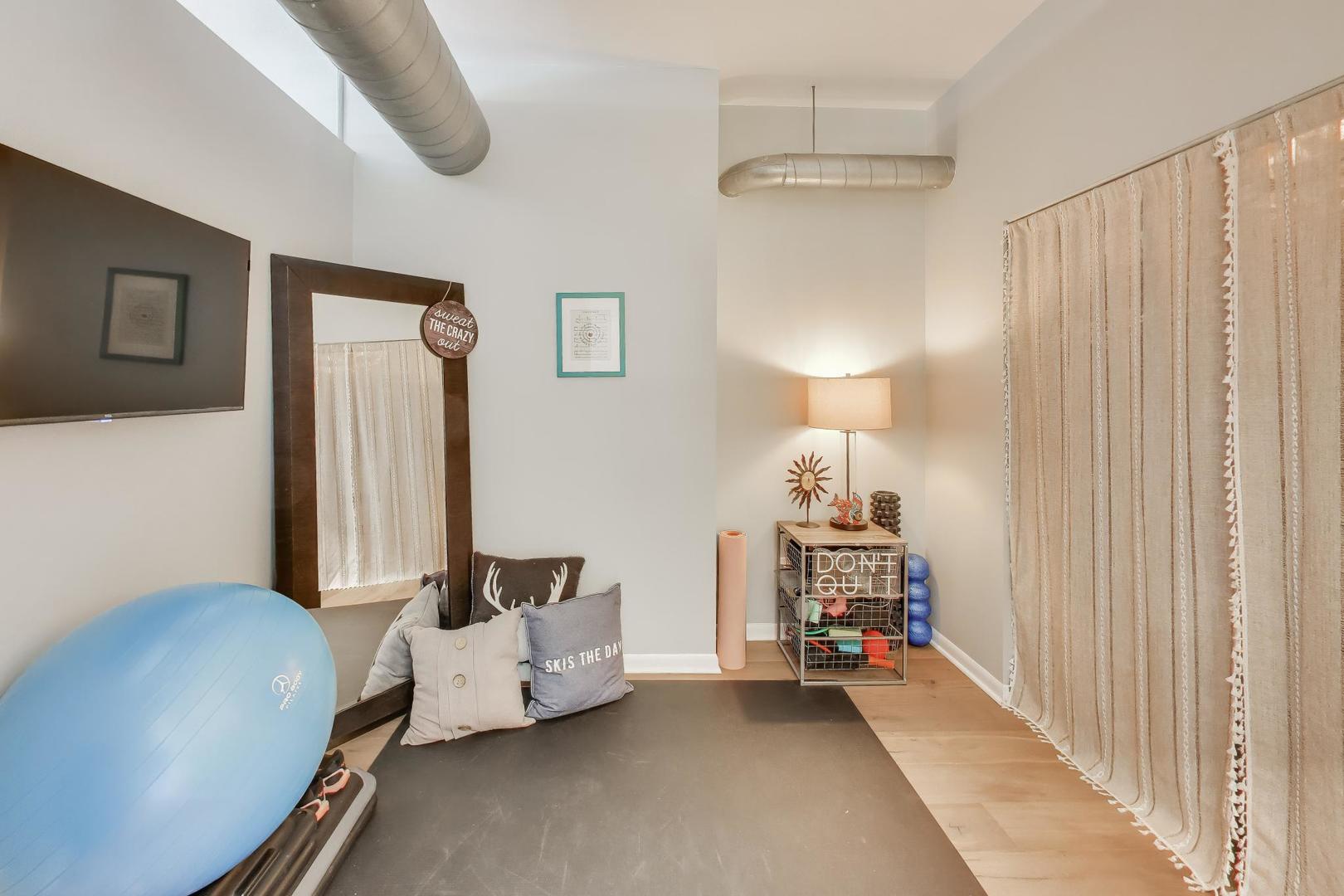 1200 West Monroe Street, Unit 612 Chicago, IL 60607 - Photo 18 of 30