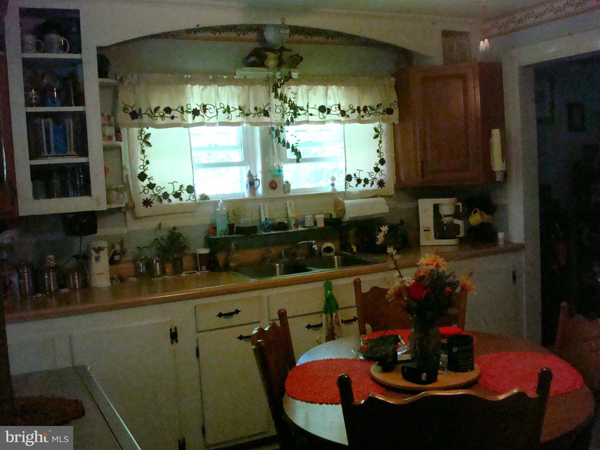 2939 Old Rte 50 Cambridge, MD 21613 - Photo 4 of 7 Eat-in Kitchen