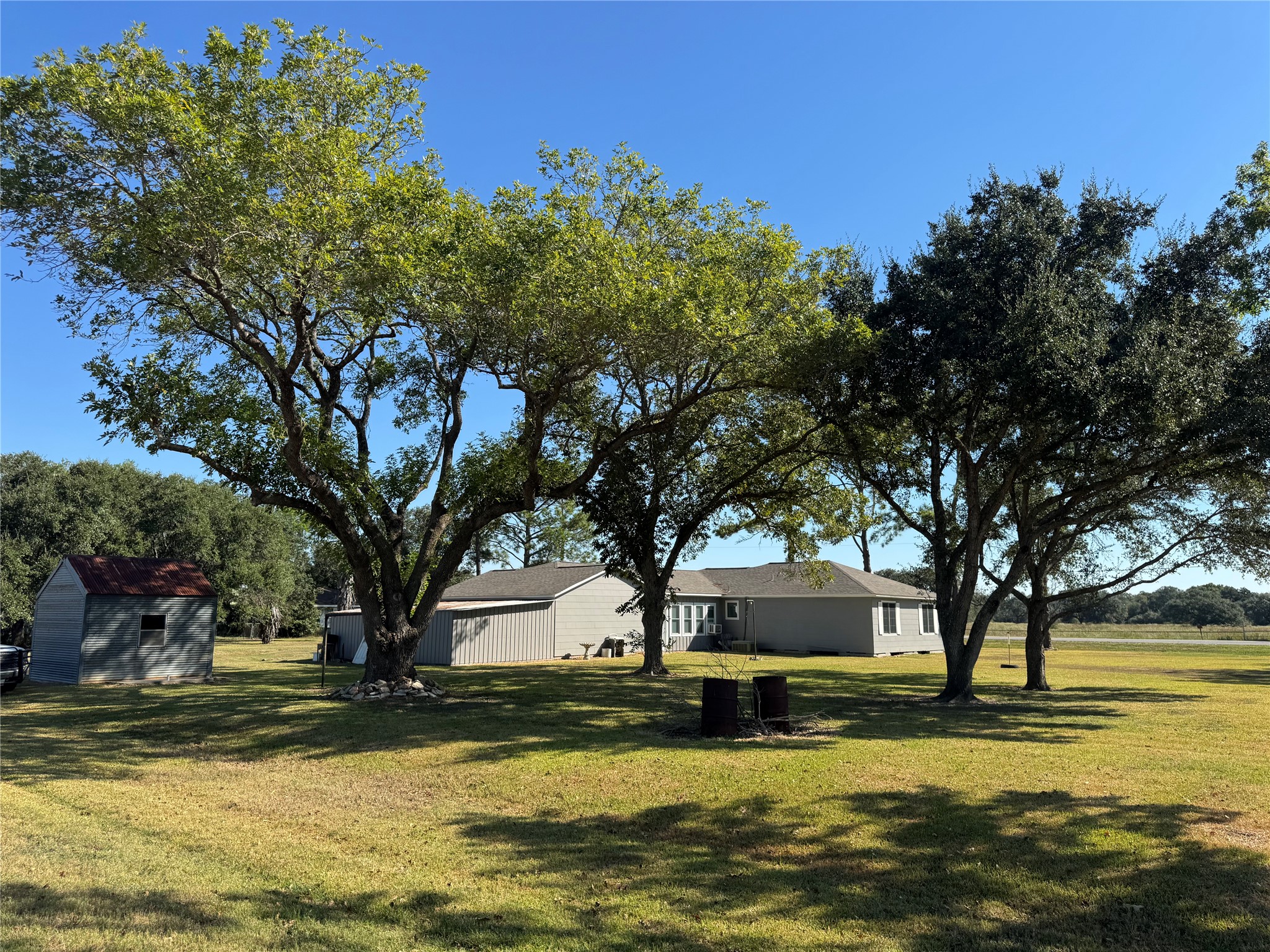 1239 Fm 1160 Road Louise, TX 77455 - Photo 24 of 24 a view of a tree in front of a house